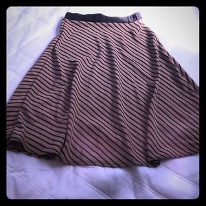 Skirt (calf length)